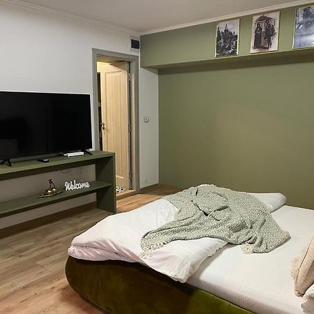 Apartamento Magic Green Studio Hunedoara Exterior foto